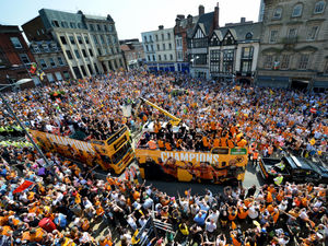 Supporting image for story: Wolves promotion parade and party - As it happened