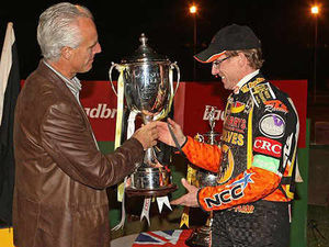 Supporting image for story: Wolves players meet speedway stars