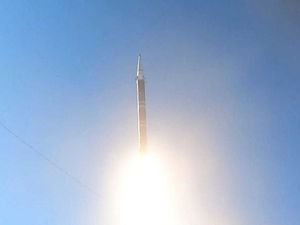 Supporting image for story: Houthi rebels unveil solid-fuel missile that resembles Iranian hypersonic weapon