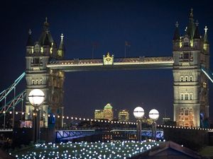 Supporting image for story: These photo hacks from a night photographer will help you take better pictures this New Year’s Eve