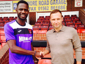 Supporting image for story: Kidderminster Harriers sign Mani Dieseruvwe
