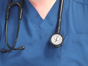 Supporting image for story: Fact check: How much do resident doctors earn, and what do they want?