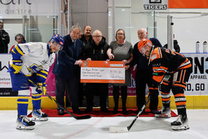 RBL attendees Ray Wickson (Chairman), Steve Bentley and Katrina Baker with Mike Washburn, Tom Watkins, and Scott Mckenzie from Telford Tigers and Leeds Knights captian Kieran Brown. Picture: Edward Bowen/ ebphotography