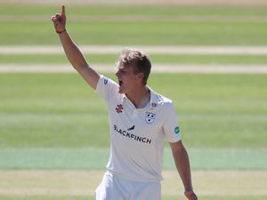 Supporting image for story: Pace ace Morne Morkel hails Dillon Pennington