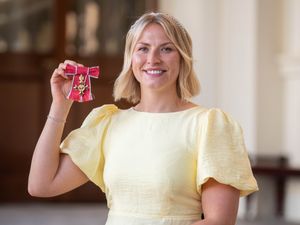 Supporting image for story: Wheelchair racer Sammi Kinghorn says OBE is ‘cherry on top’ of Paralympic medals