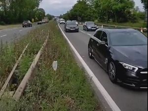 Supporting image for story: HS2 branded 'wholly irresponsible' after crossing's closure leaves people 'risking lives'