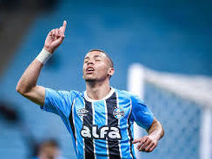 Supporting image for story: Aston Villa complete signing of Brazilian youngster Alysson