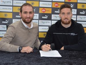 Supporting image for story: Matt Doherty signs four-year contract at Wolves