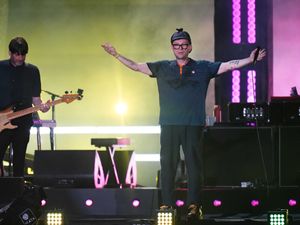 Supporting image for story: Blur realise Wembley goal with triumphant performance