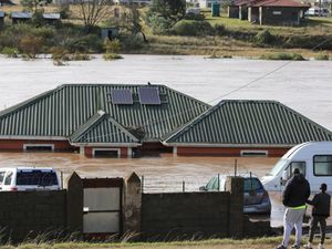Supporting image for story: Rescue teams searching for missing people after South Africa floods