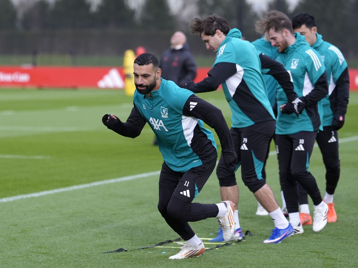 Mohamed Salah travels with Liverpool squad for Marseille clash