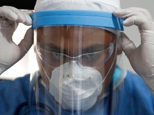 Supporting image for story: Chinese parents of Shropshire students donate face masks to nursing homes
