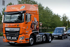 Ian arrives in style