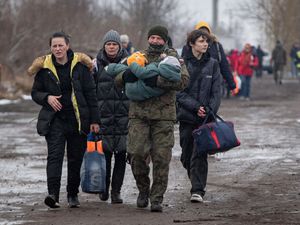 Supporting image for story: Johnson insists visa checks are necessary for Ukrainians fleeing war
