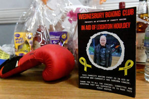 Special programmes were published in aid of Leighton Houldey