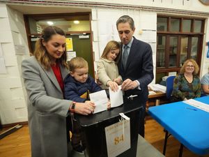 Supporting image for story: Irish political leaders urge people to vote in ‘close-fought’ General Election