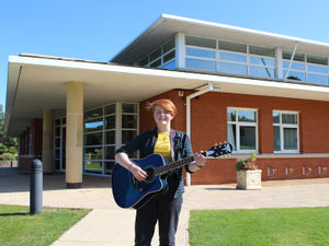 Supporting image for story: Singer Ruby’s a true radio gem