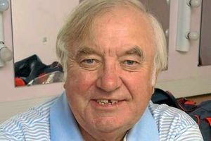 Supporting image for story: Review - Jimmy Tarbuck at The Place, Oakengates