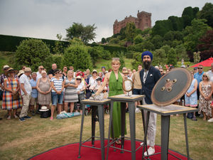 Supporting image for story: National Trust venue to take centre stage on Antiques Roadshow this weekend