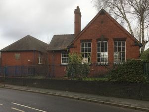 Supporting image for story: Ex-pupils of closed down Wolverhampton school share their memories as talks start to reopen it