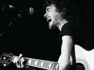 Supporting image for story: Unsigned artist Sam Draisey talks about forthcoming Midlands gigs 