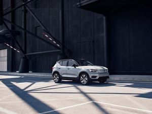 Supporting image for story: Volvo reveals all-electric XC40 Recharge