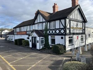 Supporting image for story: Price dropped to £395,000 for Shropshire country pub with 'excellent reputation'