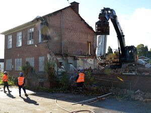 Supporting image for story: Bridgnorth says farewell as former district council offices are demolished