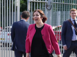 Supporting image for story: Government will not announce decision on teacher pay this week – Phillipson