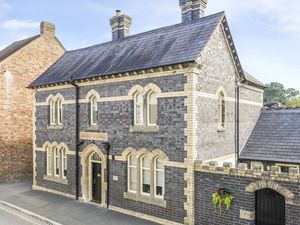 Supporting image for story: 'Ello 'ello! See inside stunning converted Victorian police station now on the market