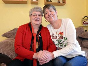Supporting image for story: Best friends win cancer fight together