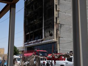 Supporting image for story: Dozens dead after fire at shopping centre in Iraq