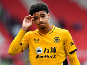 Supporting image for story: Wolves defender Ki-Jana Hoever set for PSV loan move