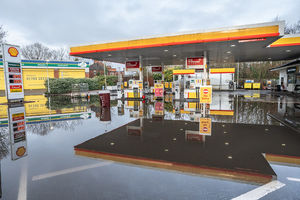 Floods in and around Stafford (photos by Ian Knight / Z70 Photography)