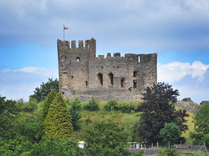 Supporting image for story: Dudley takes on the world in bid to become city with global opposition announced