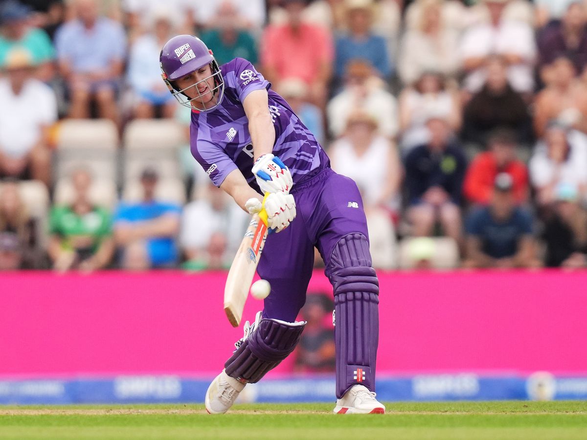 Harry Brook and Zak Crawley help Superchargers go level at top of table