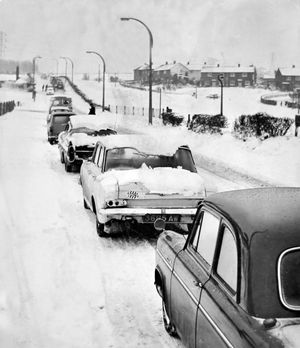 A traffic jam with stuck vehicles on Dawley Road, Wellington, in January 1968.