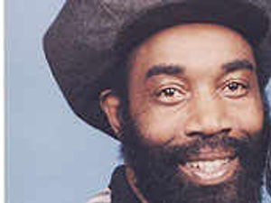 Supporting image for story: Music man Dread Lester dies at 54