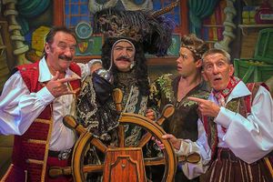 Supporting image for story: Pete Cashmore: Pantomimes are a national treasure