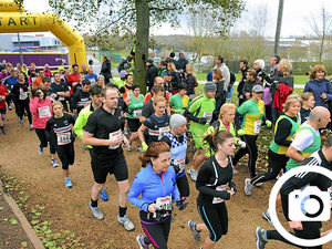 Supporting image for story: Record number of runners take on Telford 10k