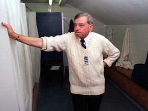 Supporting image for story: Respected all over world – Graham Gooch leads tributes to Dickie Bird