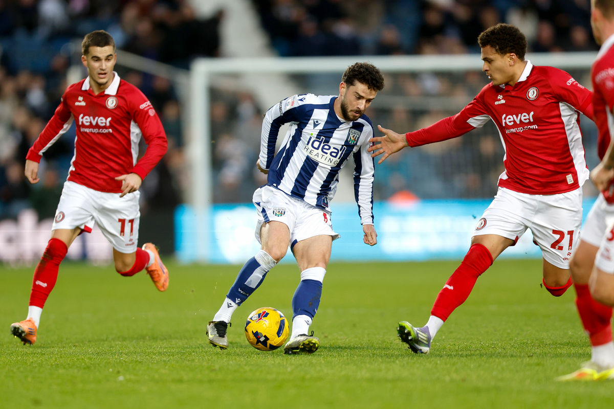 Ryan Mason explains Mikey Johnston withdrawal after West Brom boos and makes Tom Fellows point