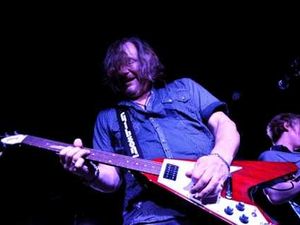 Supporting image for story: The Union win the votes of rock fans