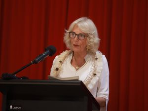 Supporting image for story: Queen vows to keep trying to end domestic violence until ‘able to do no more’