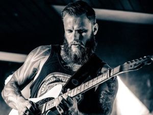 Supporting image for story: Kris Barras Band to play Bilston's Robin 2