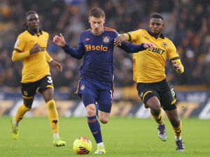 Supporting image for story: Wolves 0 Newcastle 0 - Report