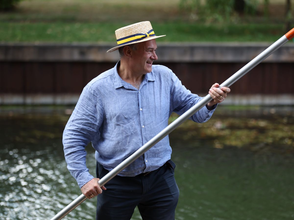 Locks need urgent repair amid threat to future of Cambridge punting &ndash; Ed Davey