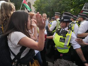 Supporting image for story: Violent clashes break out at London protest in support of Palestine Action