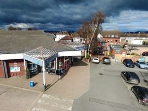 Supporting image for story: Pair arrested for drug dealing in Leominster