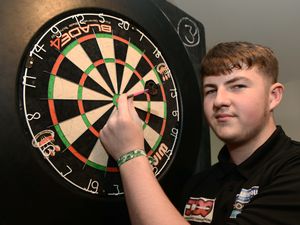 Supporting image for story: Sean Craig selected to play for England